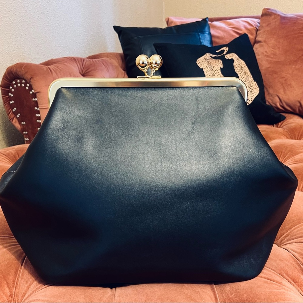 Coach Black Leather Kisslock